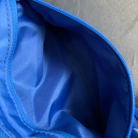 Lululemon Everywhere Belt Bag Wild Blue Bell Royal OG - Picture 7 of 12